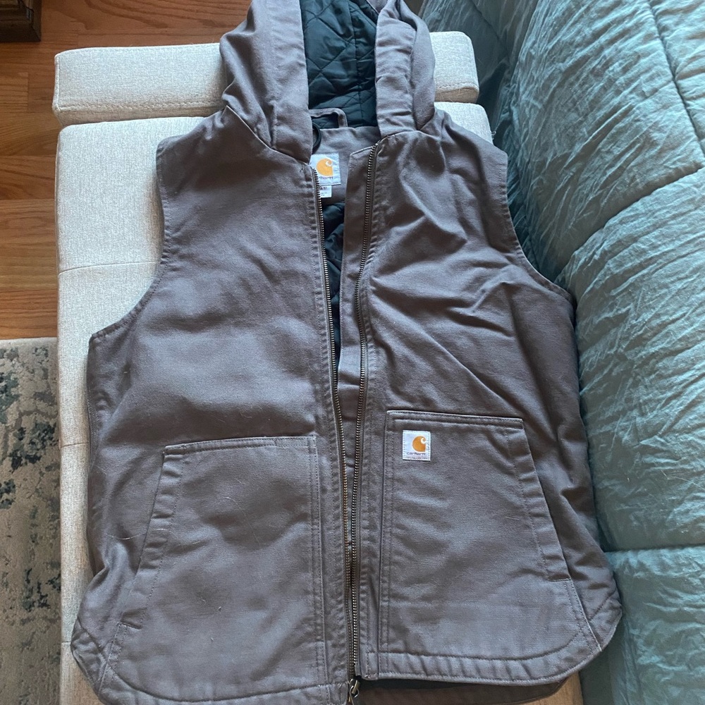 Carhartt insulated vest
